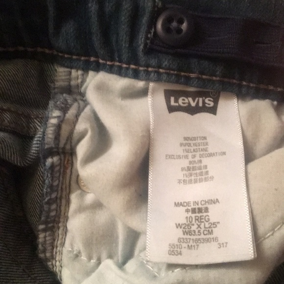 510  Levi’s - Picture 3 of 4